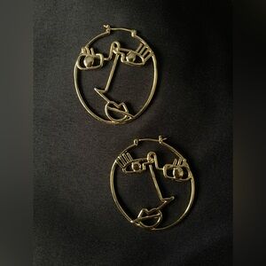 Viollina Face Statement Earrings Korea